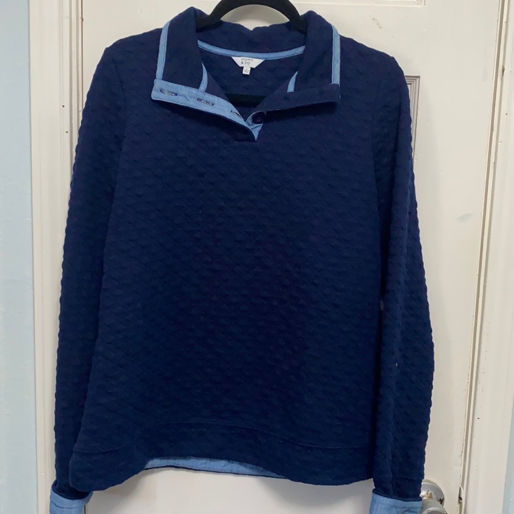 Crown & Ivy Blue Quilted Sweater